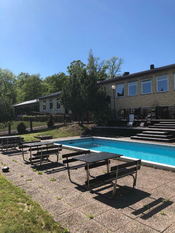Yxnerum Hotell Buitenkant foto